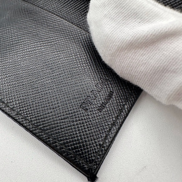 Prada nylon key and card holder - Picture 6 of 9